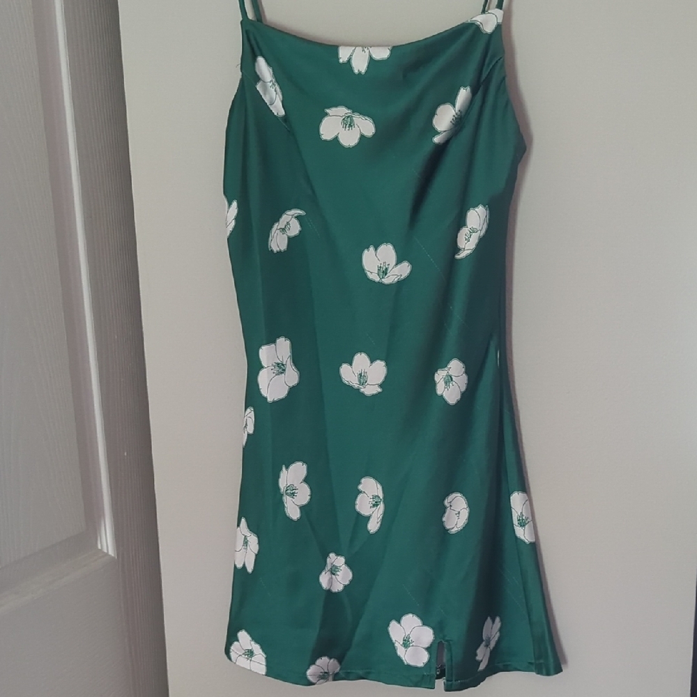 Princess Polly Green Floral Mini Dress - Picture 2 of 4